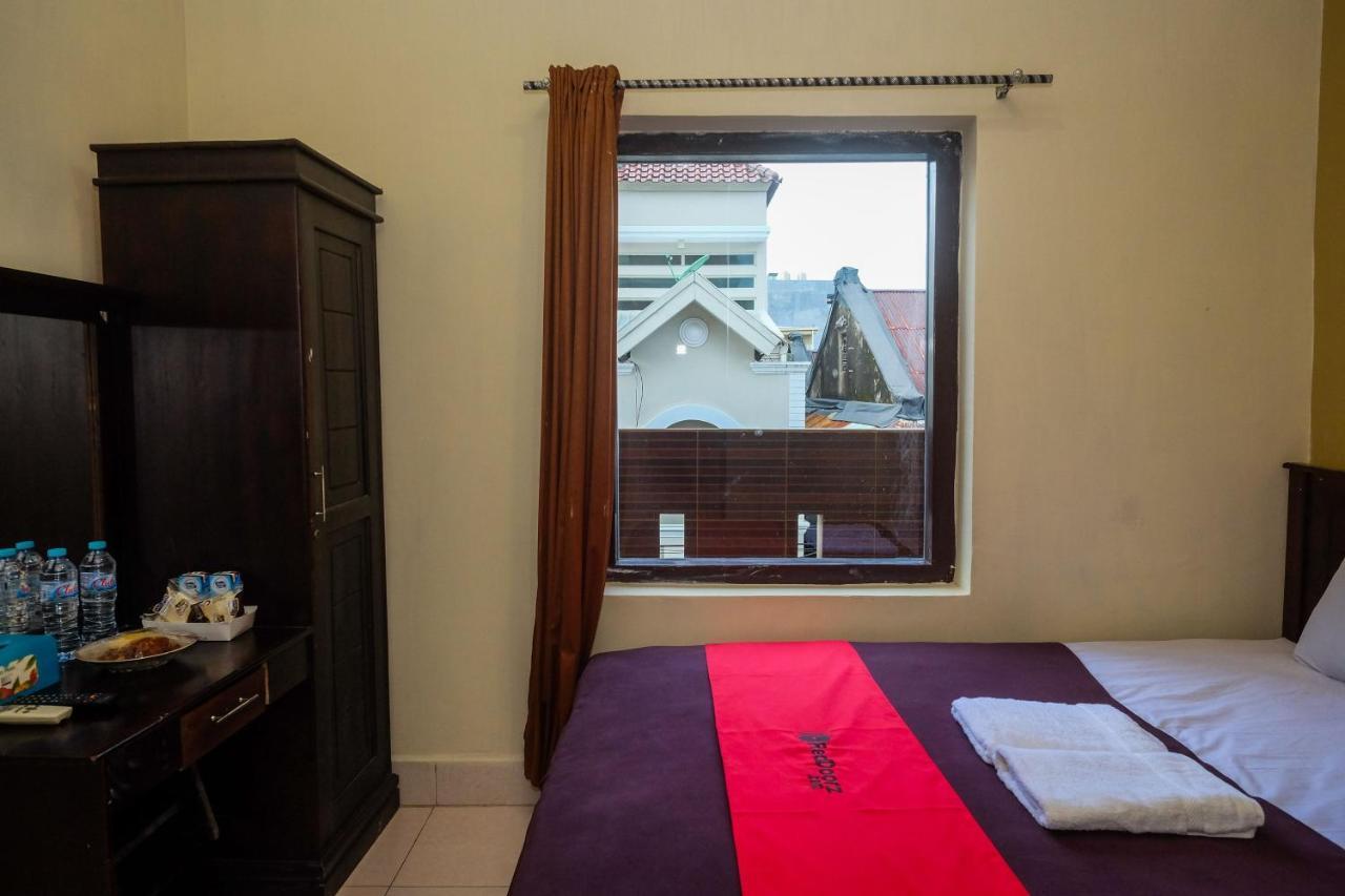 Reddoorz At Hotel Rich Parepare Near Pantai Mattirotasi Luaran gambar
