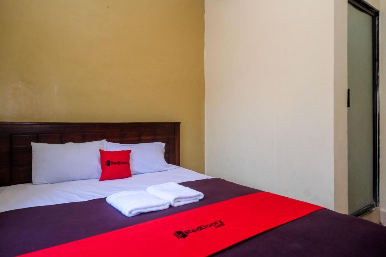 Reddoorz At Hotel Rich Parepare Near Pantai Mattirotasi Luaran gambar