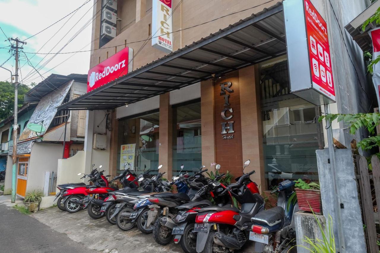 Reddoorz At Hotel Rich Parepare Near Pantai Mattirotasi Luaran gambar
