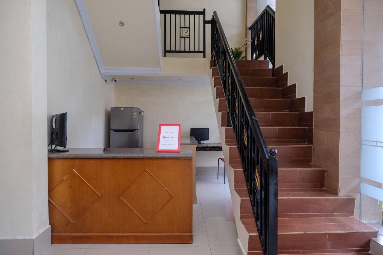 Reddoorz At Hotel Rich Parepare Near Pantai Mattirotasi Luaran gambar