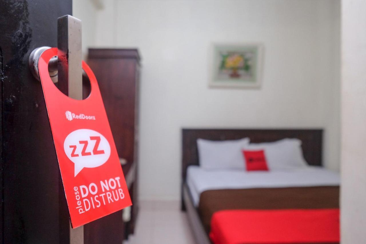 Reddoorz At Hotel Rich Parepare Near Pantai Mattirotasi Luaran gambar